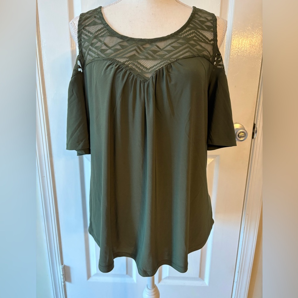 Elegant Olive Women's Blouse with Lace Accents